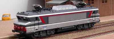 Hornby-Jouef ref. HJ2091 electric locomotive BB 22347 SNCF Multiservice livery