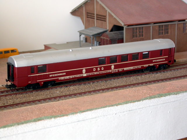 JOUEF 5776 red