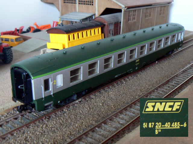 Lima réf. 309373 voiture B¹⁰ 50 87 20-40 485-6 SNCF type DEV AO